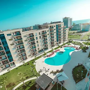 Royal Palace Aparthotel